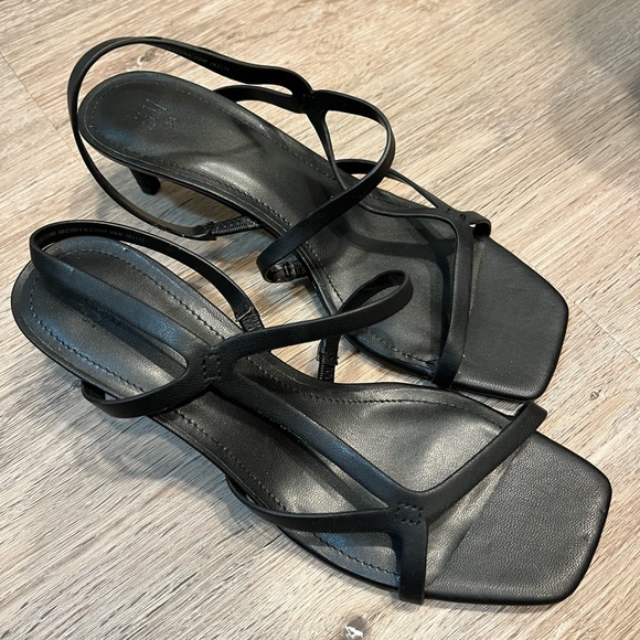 2 pairs of Strappy Black Sandal Heels Size 38/7.5 - Picture 5 of 7